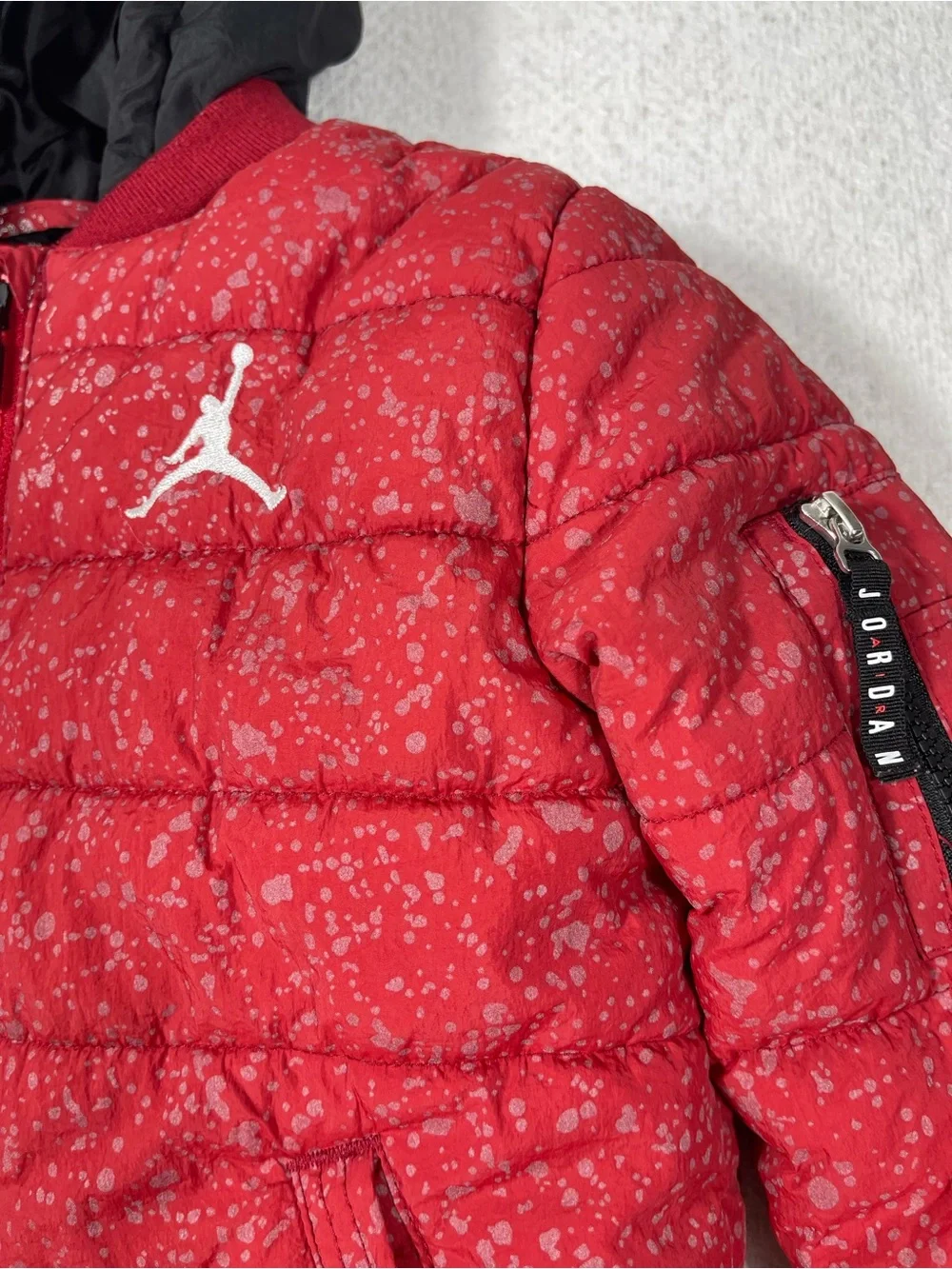 Air Jordan  Kids Red/Black Puffer Coat Jacket 6 M. SKU#0400